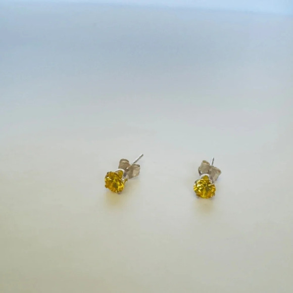 New Yellow Round Cut CZ Sterling Silver Earrings - Picture 2 of 5